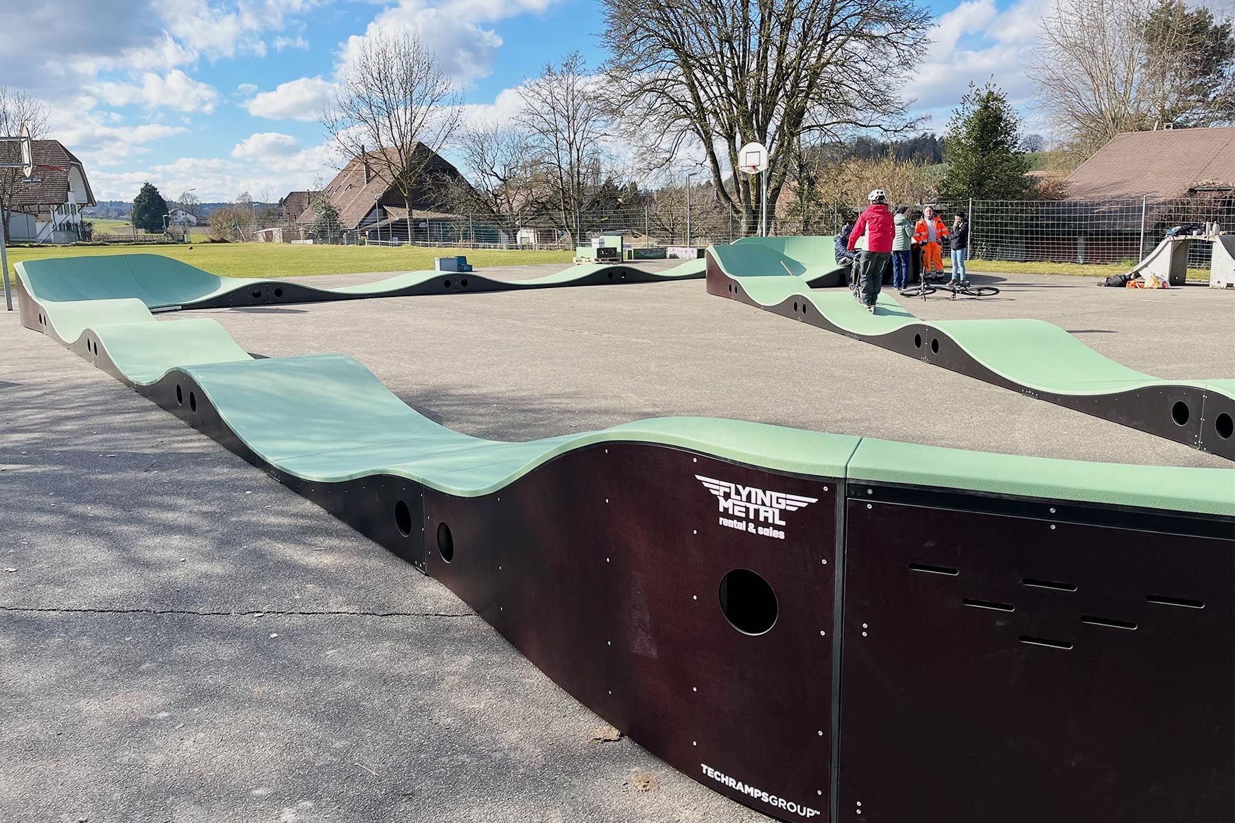 Pumptrack Family - Oberwil bei Büren (Elveția) – foto 1